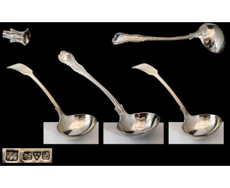 Fine Pair of Sterling Silver Ladles of Medium Size. Excellent Proportions. Hallmark Chester 1913, Makers H.E.B - F.E.B. Silve