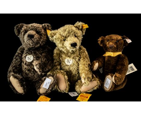 Collection of Three Steiff Bears, comprising 1920 Classic Bear with growler, Limited Edition 000737, Classic Teddy Bear 00083