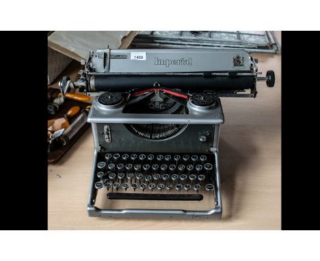 Vintage Imperial Manual Typewriter.