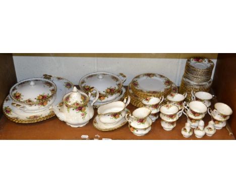 Royal Albert Old Country Roses tea/dinner service
