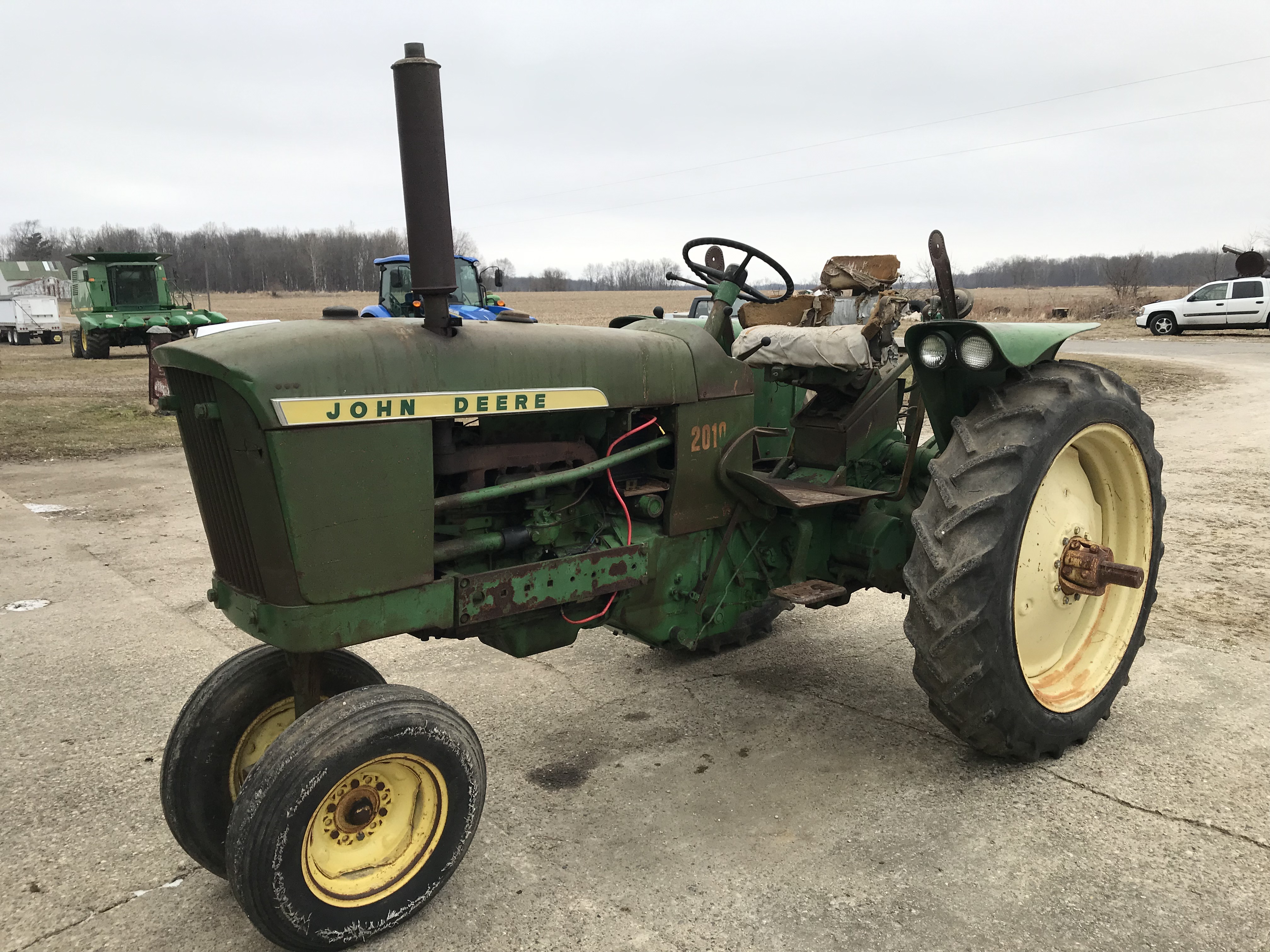JOHN DEERE 2010 TRACTOR, NARROW FRONT, 3PT., PTO, HYDRAULIC, 13130
