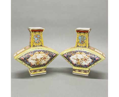 A pair of finely decorated Chinese fan vases, H. 22cm.