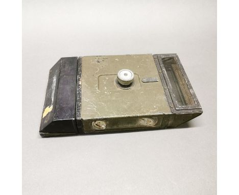 A World War II periscope, L. 28cm.