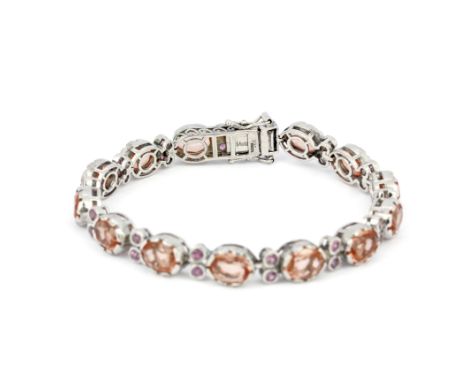 A 925 silver bracelet set with oval cut morganite and pink topaz, L. 18cm.