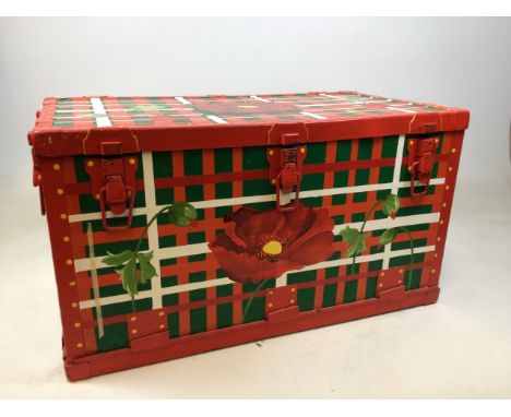 A trunk decorated with poppies. Lined with poppy fabric W:76cm x D:44cm x H:42cm