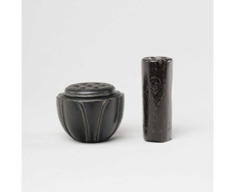 A CHINESE ZITAN 'LOTUS' BOX AND COVER AND AN INCENSE HOLDERQING DYNASTY/REPUBLIC PERIOD9cm. (3)The box with rounded sides car
