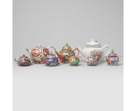 EIGHT EUROPEAN-DECORATED TEAPOTS AND COVERS18TH CENTURY20.5cm max. (16)WITHOUT RESERVE本拍品不設底價。From the Helen Espir collection