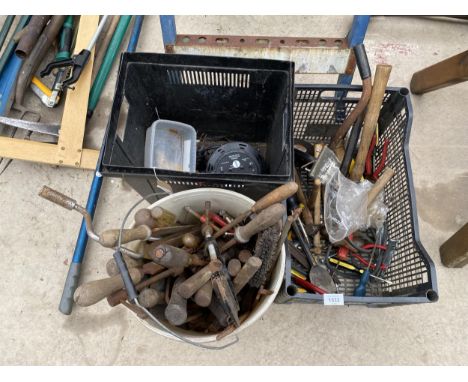 AN ASSORTMENT OF TOOLS TO INCLUDE FILES, HAMMERS AND SCREW DRIVERS ETC 