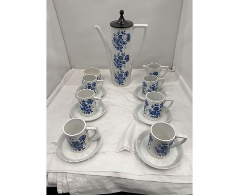 A PORTMEIRION COFFEE SET IN A BLUE AND WHITE FLORAL PATTERN TO INCLUDE COFFEE POT, SUGAR BOWL, CREAM JUG, SIX CUPS AND SAUCER