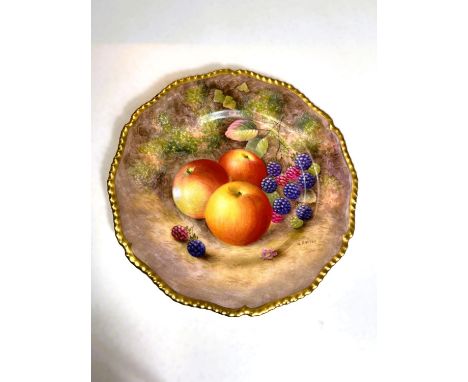 A Royal Worcester cabinet plate depicting apples and blackberries in naturalistic setting, signed 'H Aynton', diameter 27cm 