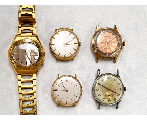 A ROTARY automatic gilt gents wristwatch on gilt metal bracelet; a Rotary gents wristwatch 884558 number to reverse (some scr