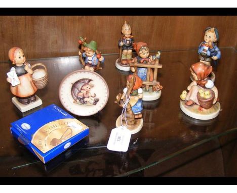 Selection of Hummel figures 