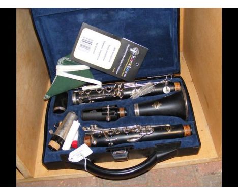 A Buffet Crampon B12 Bb Student Clarinet 