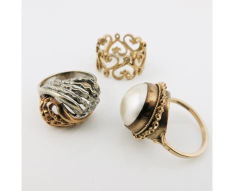 A 9ct gold and white metal wrythen textured open work ring, together with a gold metal open work heart scroll ring stamped 92