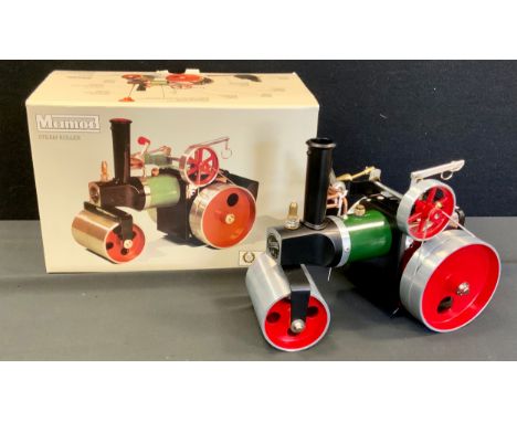 A Mamod SR1a steam roller, boxed 