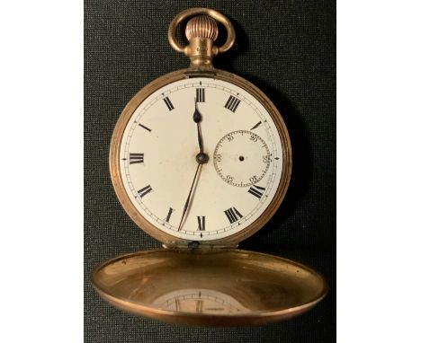 A George V 9ct gold hunter cased pocket watch, white dial, bold Roman numerals, button wind Minerva movement, 9ct case Birmin