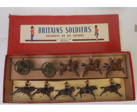 Britains, Set No 39 Royal Horse Artillery (1948/56 version); includes six horse team at the gallop, three drivers with extend