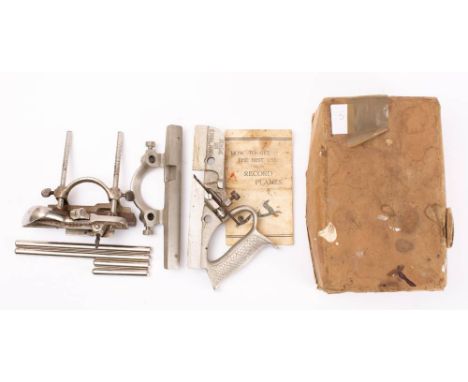 A Record  044 Plough plane with instruction leaflet in original box: (missing additional cutters)