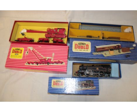 Hornby Dublo - boxed TPO mail van set; boxed EDL 18 standard 2-6-4 tank locomotive and boxed 4620 breakdown crane (3) 