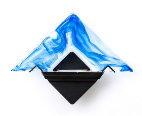 La Murrina wing lamp in hand blown Murano glass mounted on a triangular frame Timbro "La Murrina" su vetro cm 30x21x12 1970s