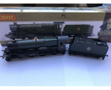 A Hornby R 2822 Early BR Castle Locomotive '5053' Earl Cairns' boxed.