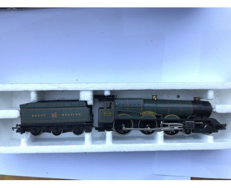 A Llima 'king George the v locomotive, a Lima and a collection of carriages (1 missing)All boxed
