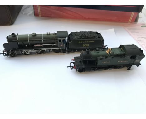 A Bachmann 4575 Praire tank 555 and a Hornby Schools class v "cranleigh". Both boxed.