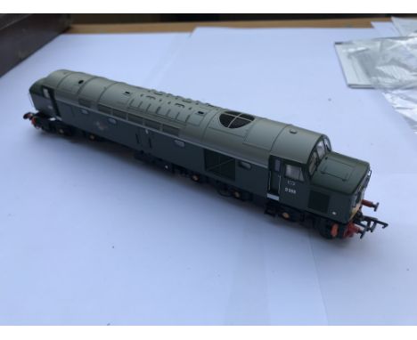 A Bachmann class 40 Diesel D368 Br green, boxed.