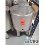 Portable can beverage ice tub