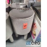 Portable can beverage ice tub