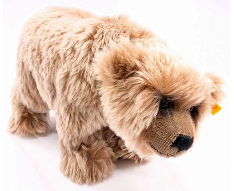 Steiff Grizzly bear, yellow tag 069345, mohair, standing realistic bear with double neck joint, chest tag, Excellent Plus, 16