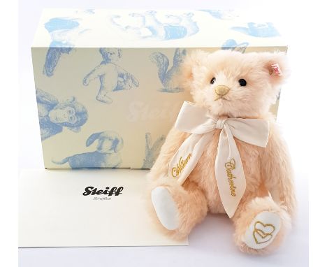 Steiff William &amp; Catherine The Royal Wedding Teddy Bear, white label 663338, LE 1500, 2011, mohair, exclusive to Peter Jo