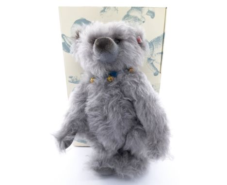Steiff Bell Boy teddy bear, UK &amp; Ireland exclusive, white tag 662997, LE 2000, mohair, Near Mint to Mint, with certificat
