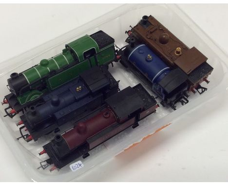 A Hornby '00' gauge engine together with four other engines. Est. £30 - £40.