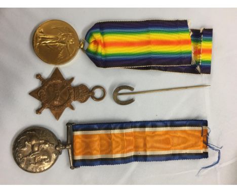 PAIR OF WWI MEDALS - AWARDED TO PTE R YORK LABOUR CORPS AND A STAR MEDAL AWARDED TO PTE A H MUNDAY OF THE OXFORD AND BUCKS L 