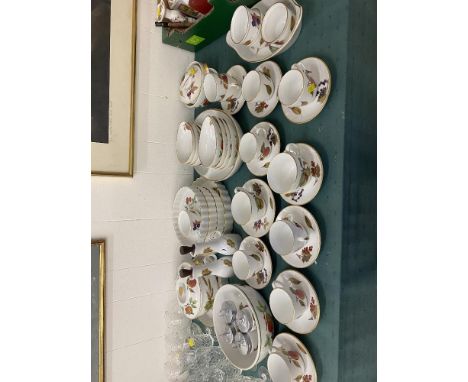 A qty of Royal Worcester 'Evesham' china