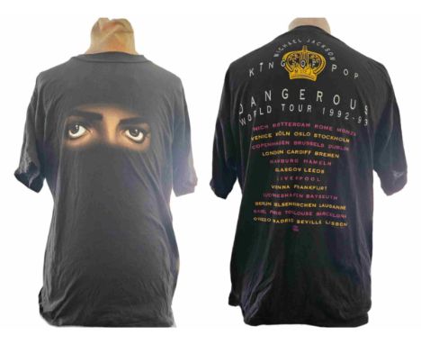 Unsigned Michael Jackson T-Shirt 'King Pop Dangerous World Tour 1992-93'. Size Large. Good condition. All autographs come wit