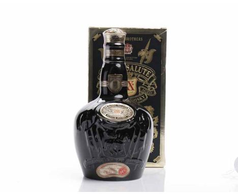 CHIVAS ROYAL SALUTE LXX
Blended Scotch Whisky. A blend of whiskies all over 21 years. 70cl, 40° G.L. In black Wade ceramic de