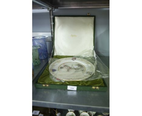 A BOXED MODERN SPODE PLATE COMMEMORATING 'ST. LEDGER NIJINSKY' 
