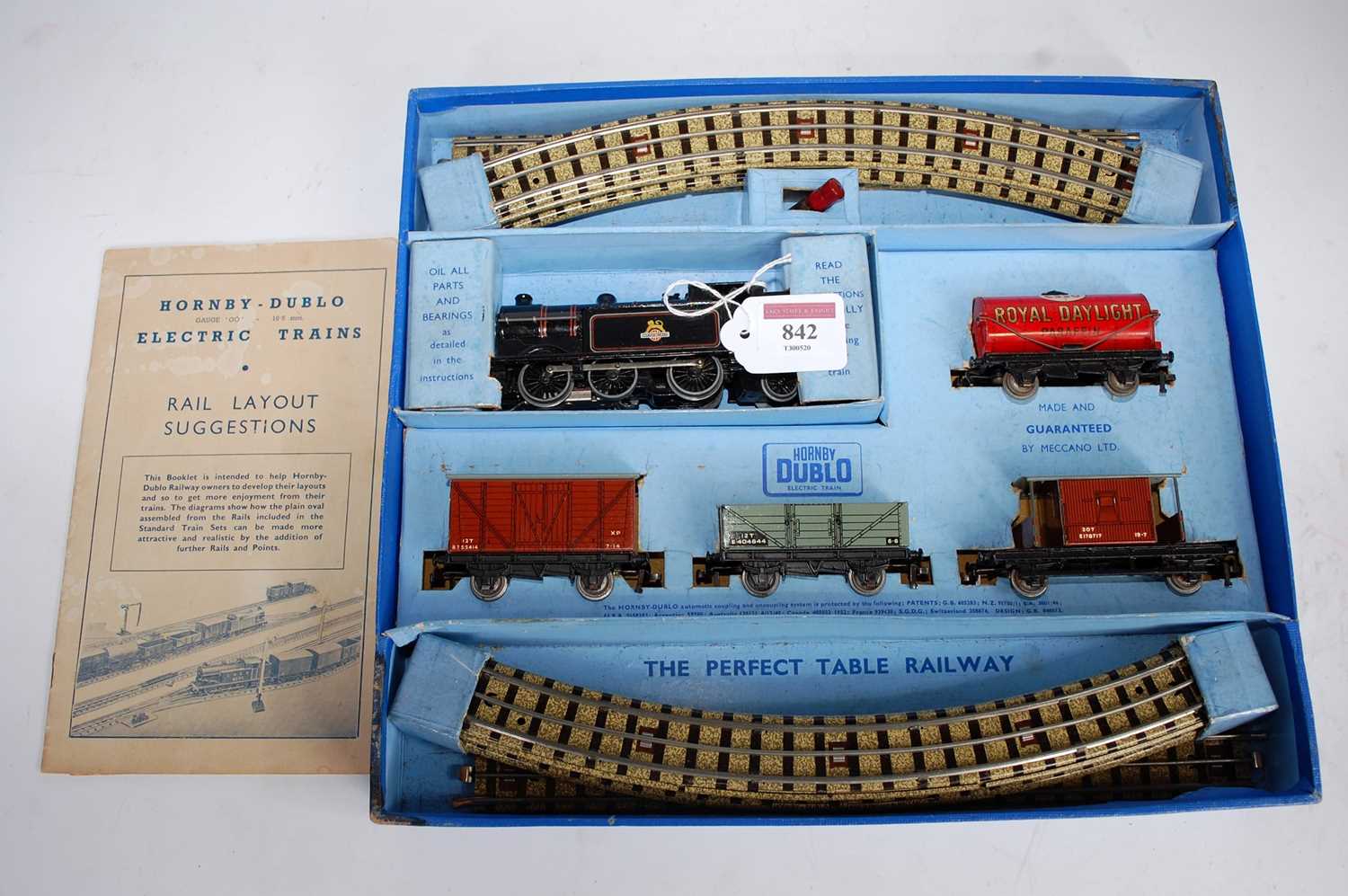 Hornby Dublo EDG17 tank goods set comprising EDL17 gloss black lined ...