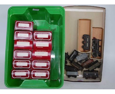 One box and one tray containing 20 proprietary and kit built wagons most with link couplings (F-G), and a whitemetal kit buil