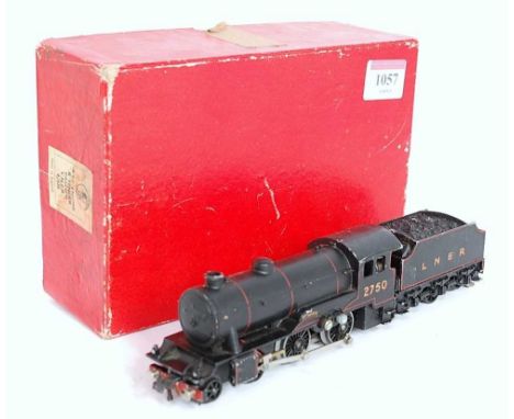 A Trix Twin Railways 4/536 LNER black 'Pytchley' engine and tender, some paint chips to raised edges but good for age (G-BG)
