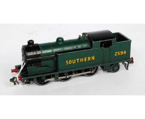 Hornby Dublo post-war (1948) EDL7 tank engine olive green Southern Sunshine lettering 2594 on bunker, a few small chips to pa
