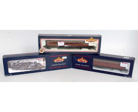 Bachmann 32-875 Fairburn 2-6-4 tank engine LMS black No. 2691, DCC ready (M-BM) together with 34-226 and 34-252B LMS maroon c