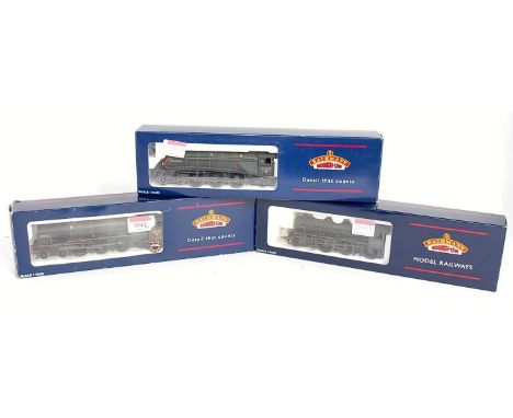 3 Bachmann items 32-555 BR green late crest class A1 engine and tender No. 60130 'Kestrel' (G-BG), 31-960A BR green factory w
