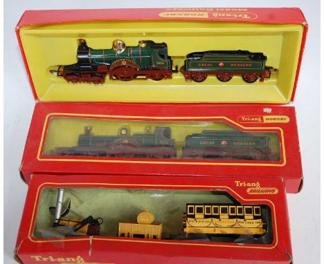 Tray Hornby R354 'Lord of the Isles' engine and tender (G-BG), another in damaged box (G-BD), and R346 Stephensons Rocket tra