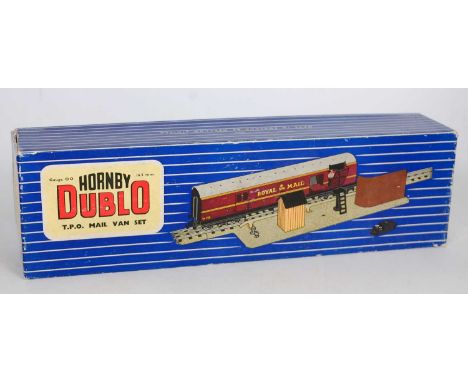 A Hornby Dublo TPO mail van set (no mailbags), some marks to coachsides (FG), No. 4620 matt red Breakdown crane with jacks (G