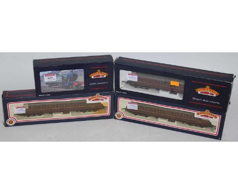 A Bachmann 32-128 BR black factory weathered class 45XX prairie tank engine No. 4573 (M-BM), together with 2x34-675 and 34-62