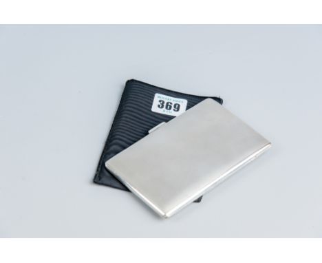 A gentleman's engine turned silver cigarette case, inscribed interior and with Boodle & Dunthorne sleeve, 5.5 ozs, London 195