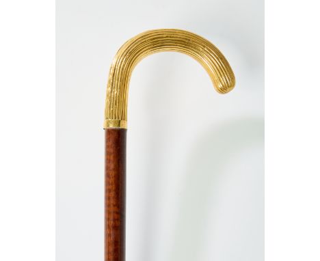 AMENDMENT: Please note that the shaft of this walking stick is snakewood and not malacca as originally catalogued. A French m